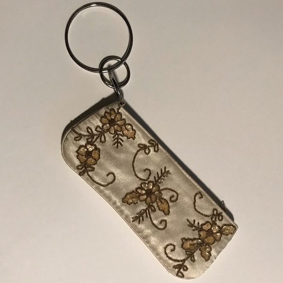 Champagne Colored Beaded Wristlet - Picture 2 of 7